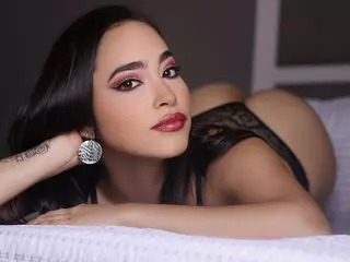 AntoniaSilva shows fuck cam