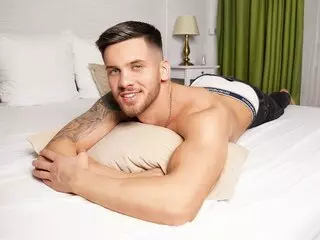 JulianBradly nude toy show